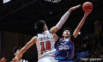 79比129惨败50分！辽篮苦主惨遭25连败：CBA一冠王溃不成军？