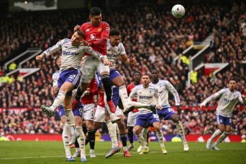 世界杯客户端升级说明-曼联3-1巩固前三！卡里克演后发制人，卡塞米罗破局B费破助攻纪录